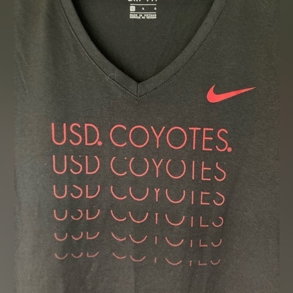 SD COYOTES!! Nike dri-fit shirt!Legend V Neck Tee New With Tags Size large - Picture 14 of 14